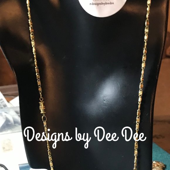 5/$20🔥Gold Bar Pendant Necklace🔥Bundle special price - Picture 2 of 3